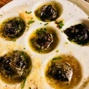 caracoles con mantequilla