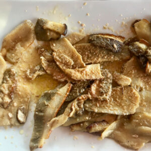 carpaccio de ceps con virutas de foie