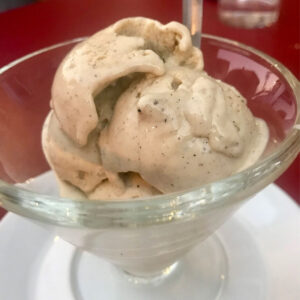 helado con trufa de verano